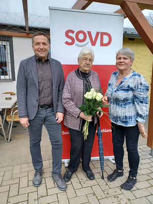 Bürgermeister Karl Kolb, Hilde Walter und Barbara Hölzel