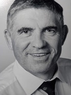 Porträtfoto Ernst Meyer